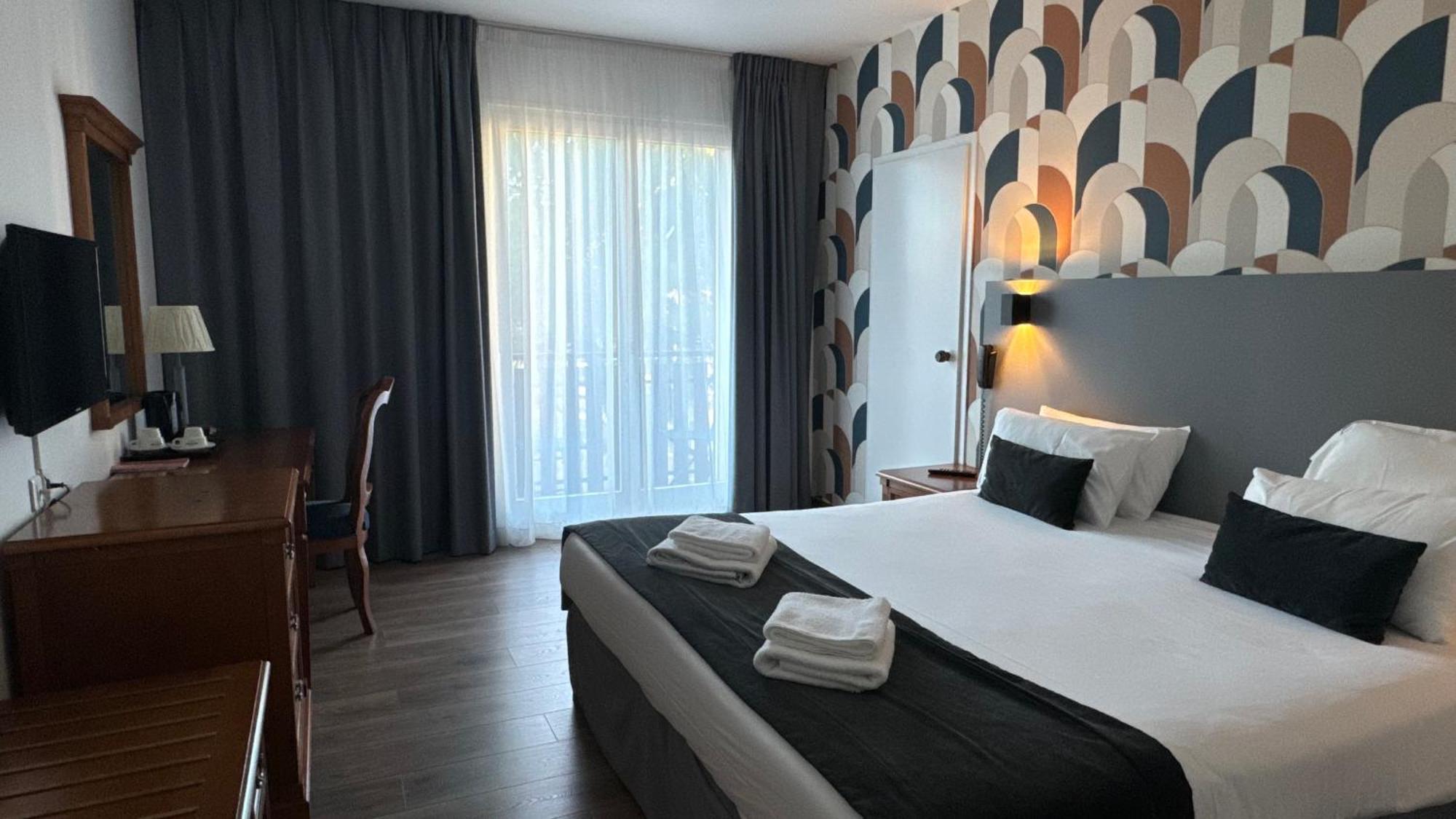 Hotel Le Bourgogne 에비앙레스벵즈 외부 사진