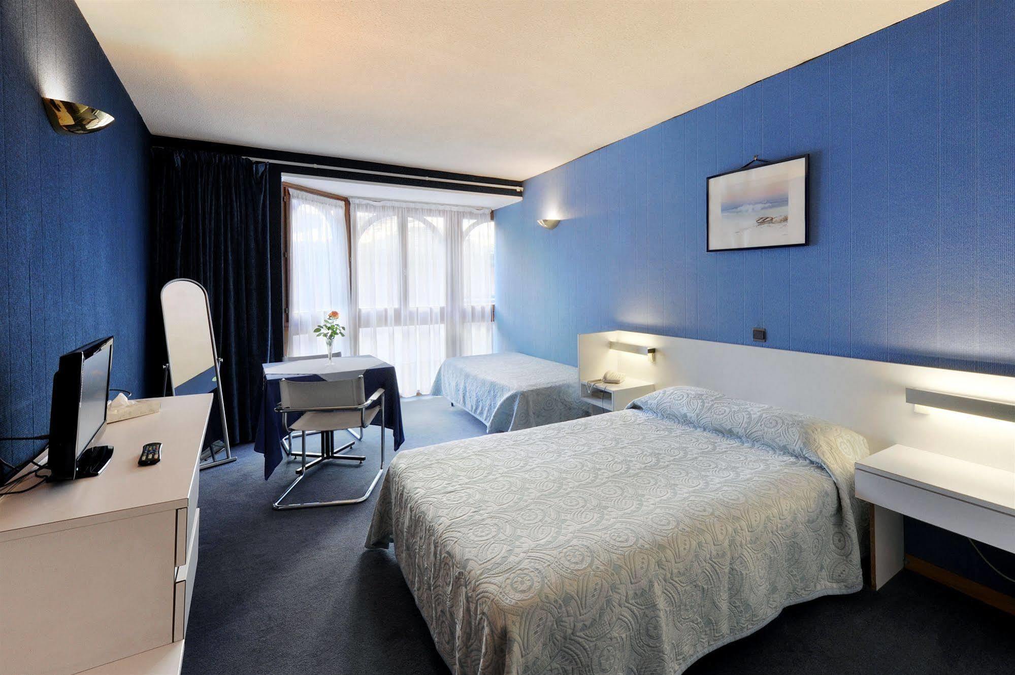 Hotel Le Bourgogne 에비앙레스벵즈 외부 사진